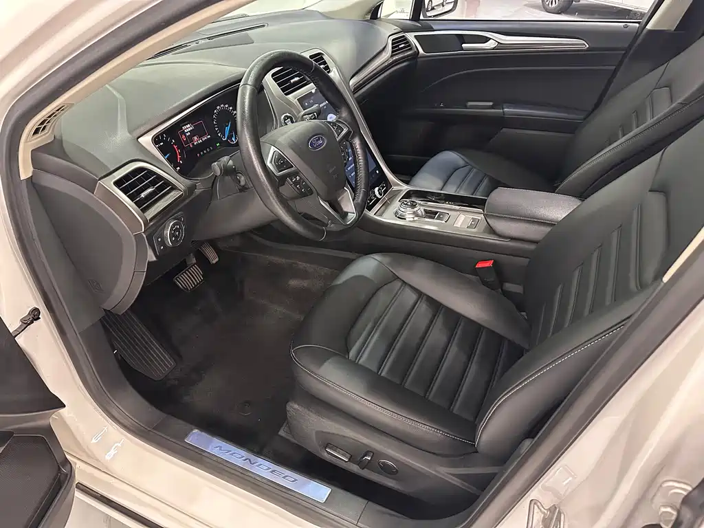 Ford Mondeo — миниатюра 5