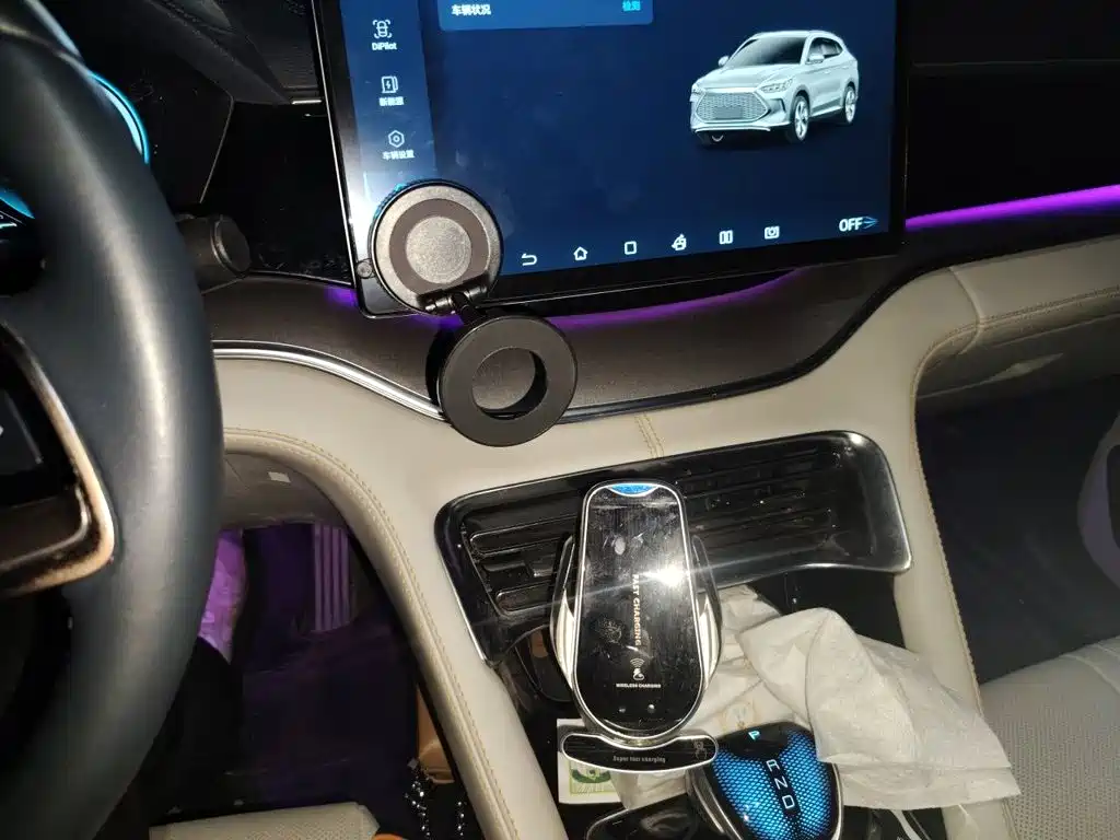 BYD PLUS New Energy — миниатюра 9