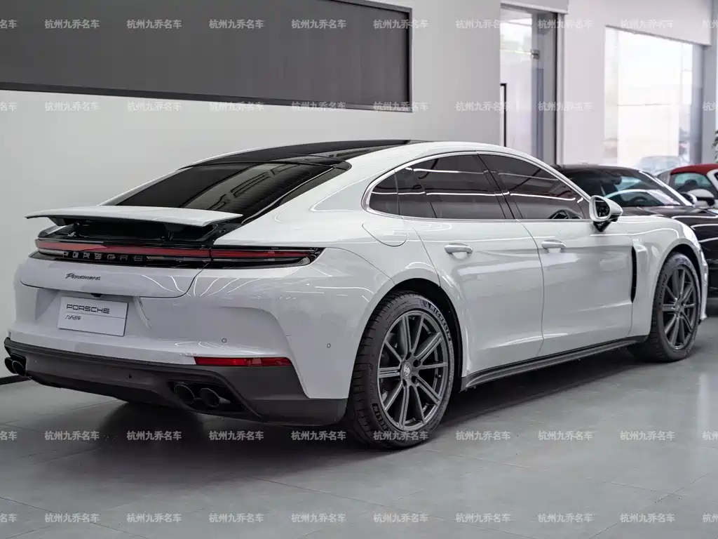 Porsche Panamera — миниатюра 6