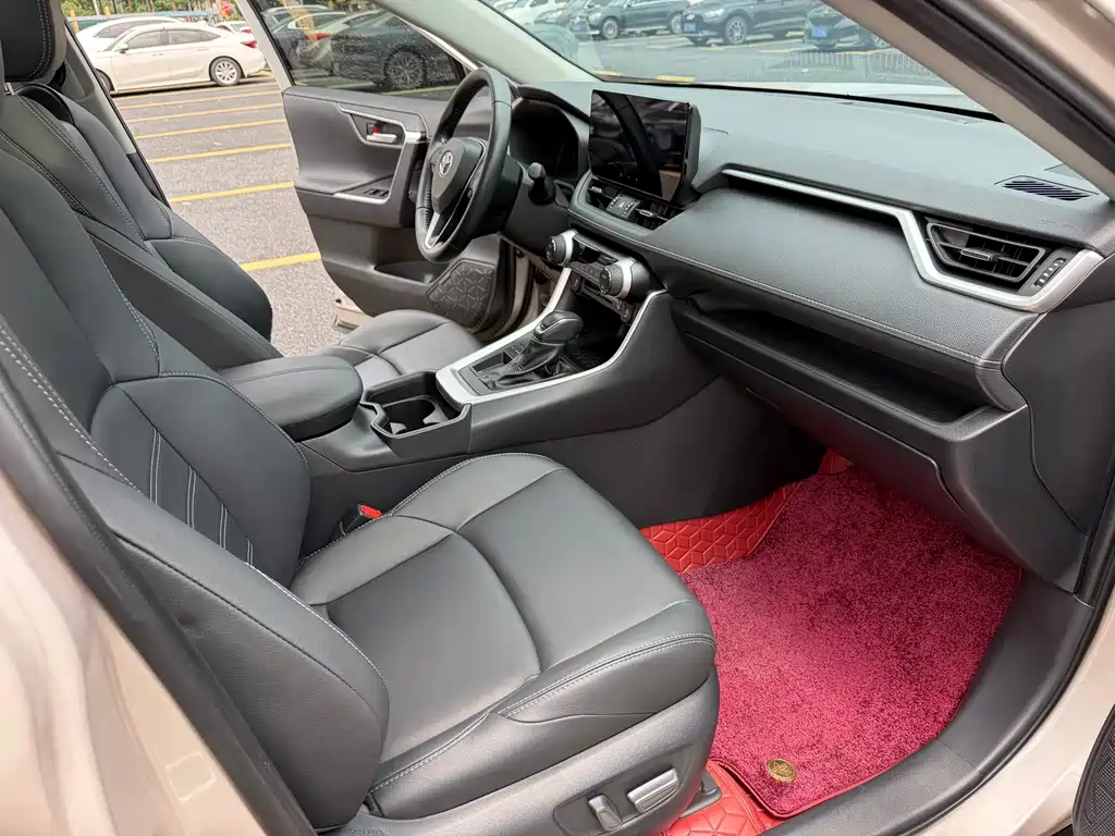 Toyota Wildlander — миниатюра 12