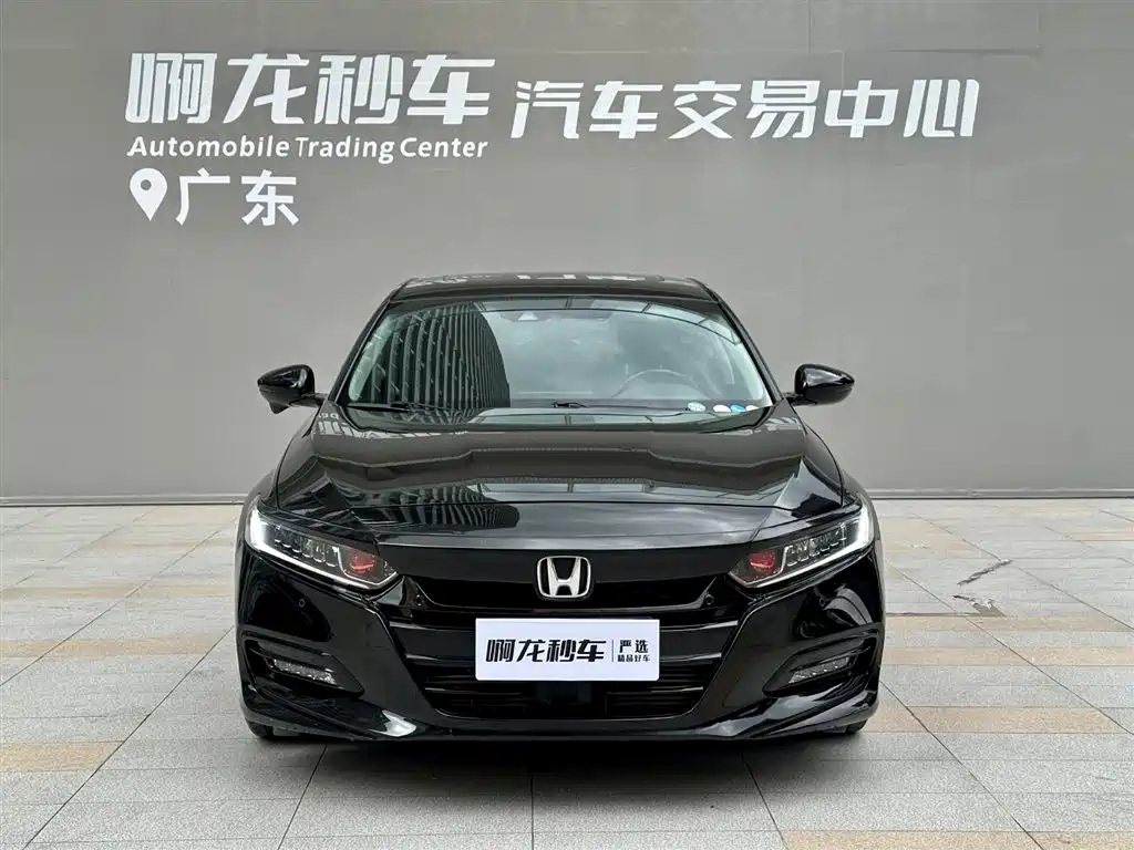 Honda Accord 2018 260TURBO Luxury VI