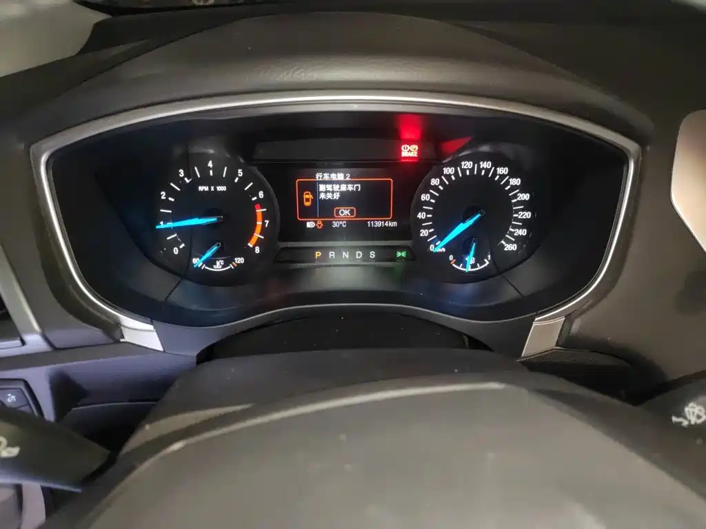 Ford Mondeo — миниатюра 7