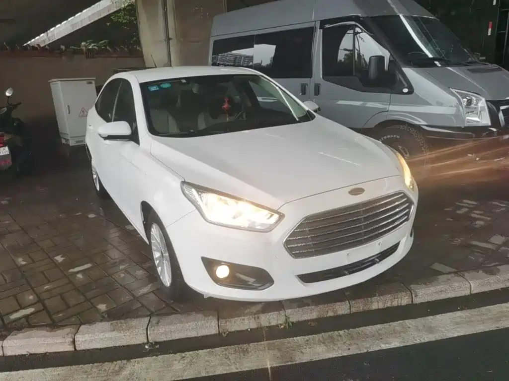 Ford Escort — миниатюра 4