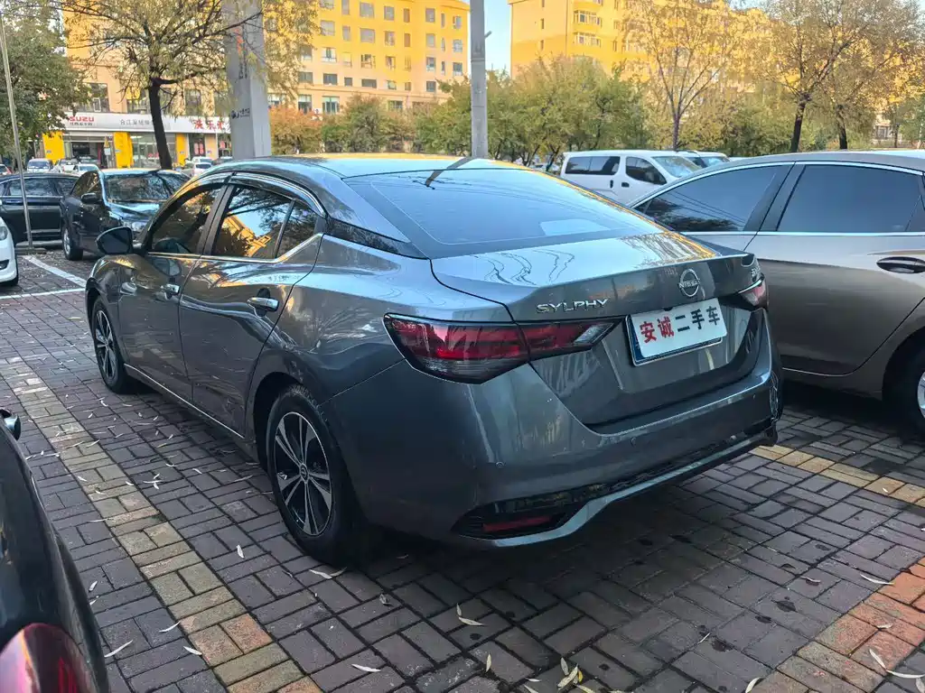Nissan Sylphy — миниатюра 6
