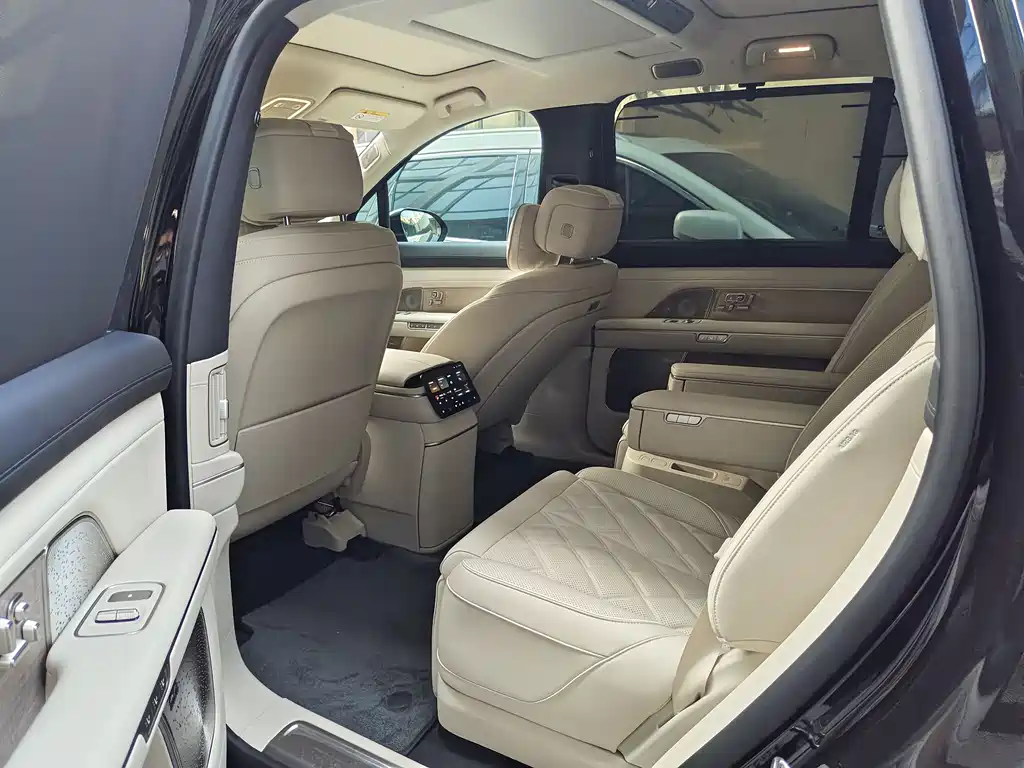 NIO ES8 2026 мест Executive Luxury