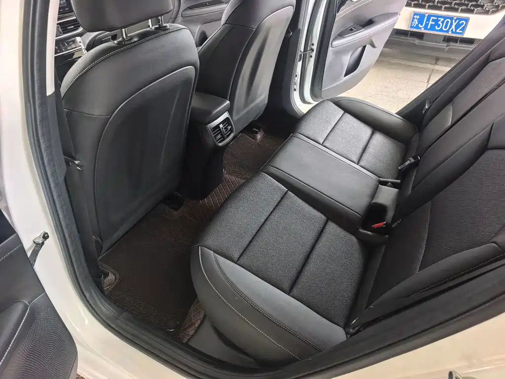 Kia K3 — миниатюра 10