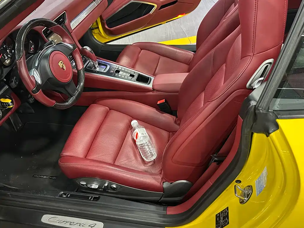 Porsche 911 2013 Carrera 4 Cabriolet 3.4L
