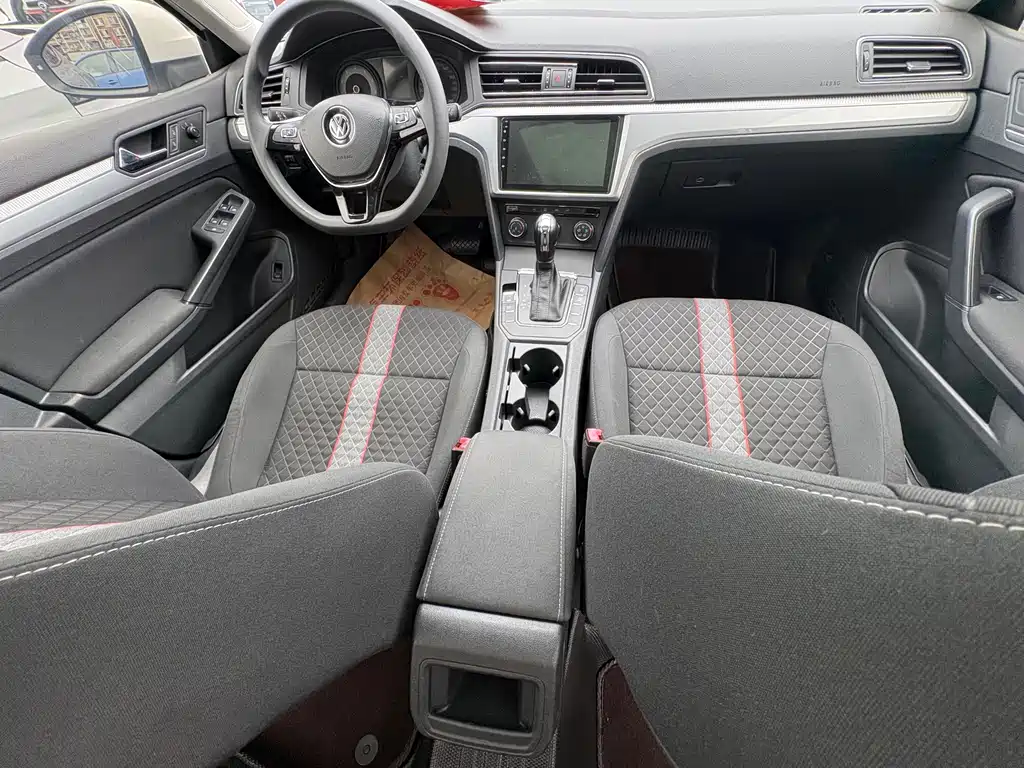 Volkswagen Lamando — миниатюра 6