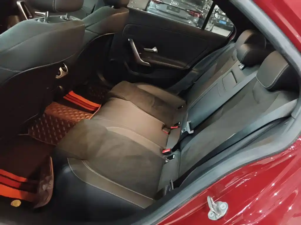 Mercedes-Benz A-Class — миниатюра 17