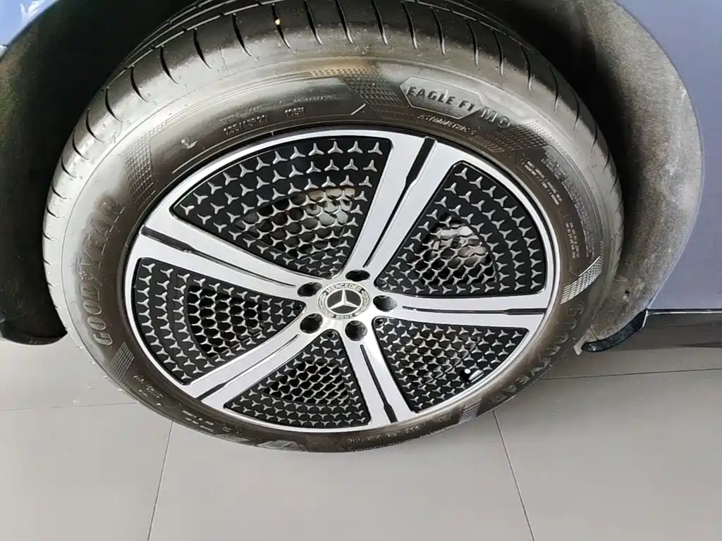 Mercedes-Benz EQS — миниатюра 12