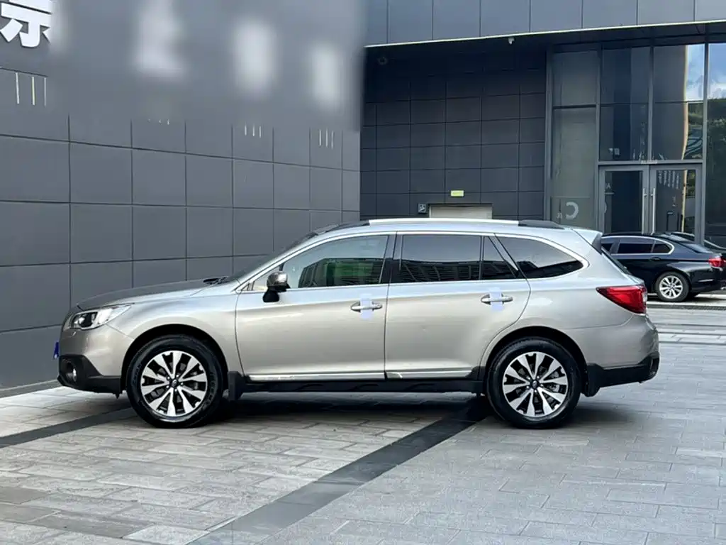 Subaru Outback — миниатюра 11