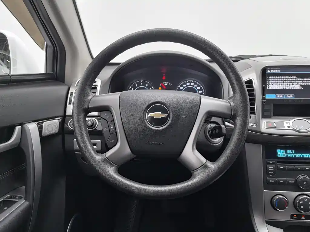 Chevrolet Captiva — миниатюра 11