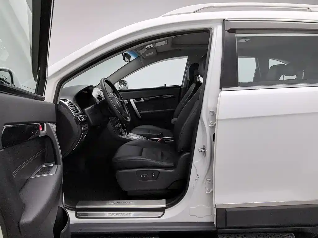 Chevrolet Captiva — миниатюра 10