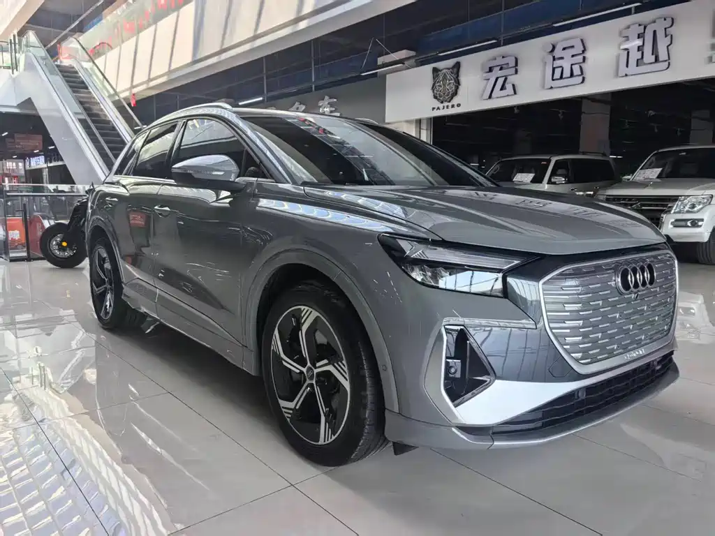 Audi Q4 e-tron — миниатюра 3