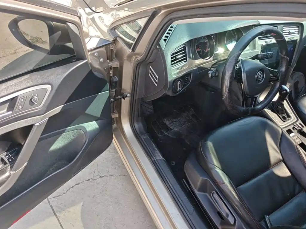Volkswagen Golf — миниатюра 16