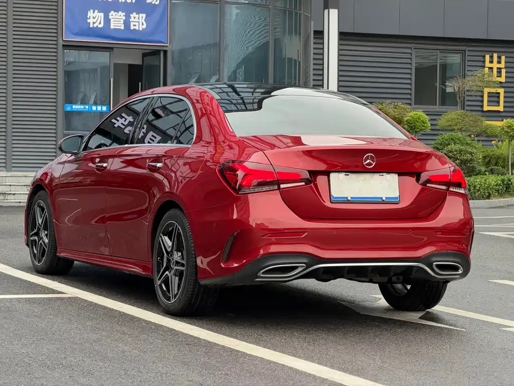Mercedes-Benz A-Class — миниатюра 7