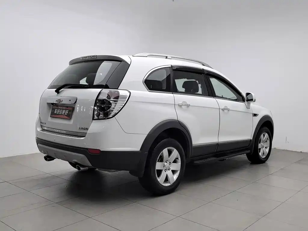Chevrolet Captiva — миниатюра 2