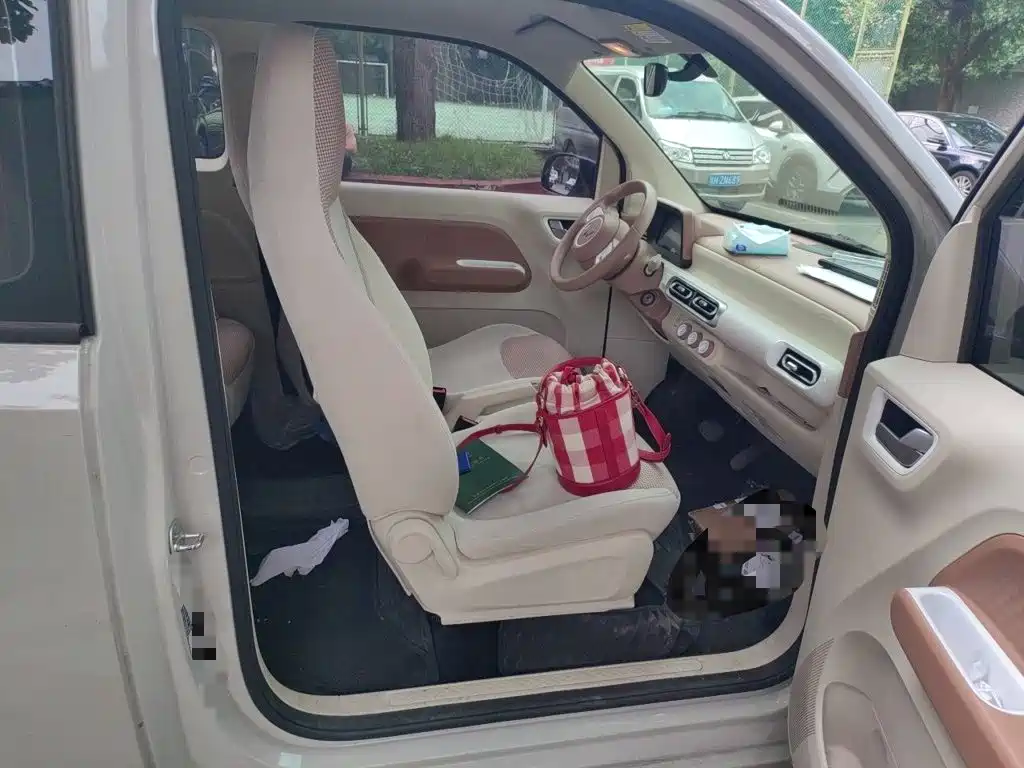 Wuling MINIEV — миниатюра 19