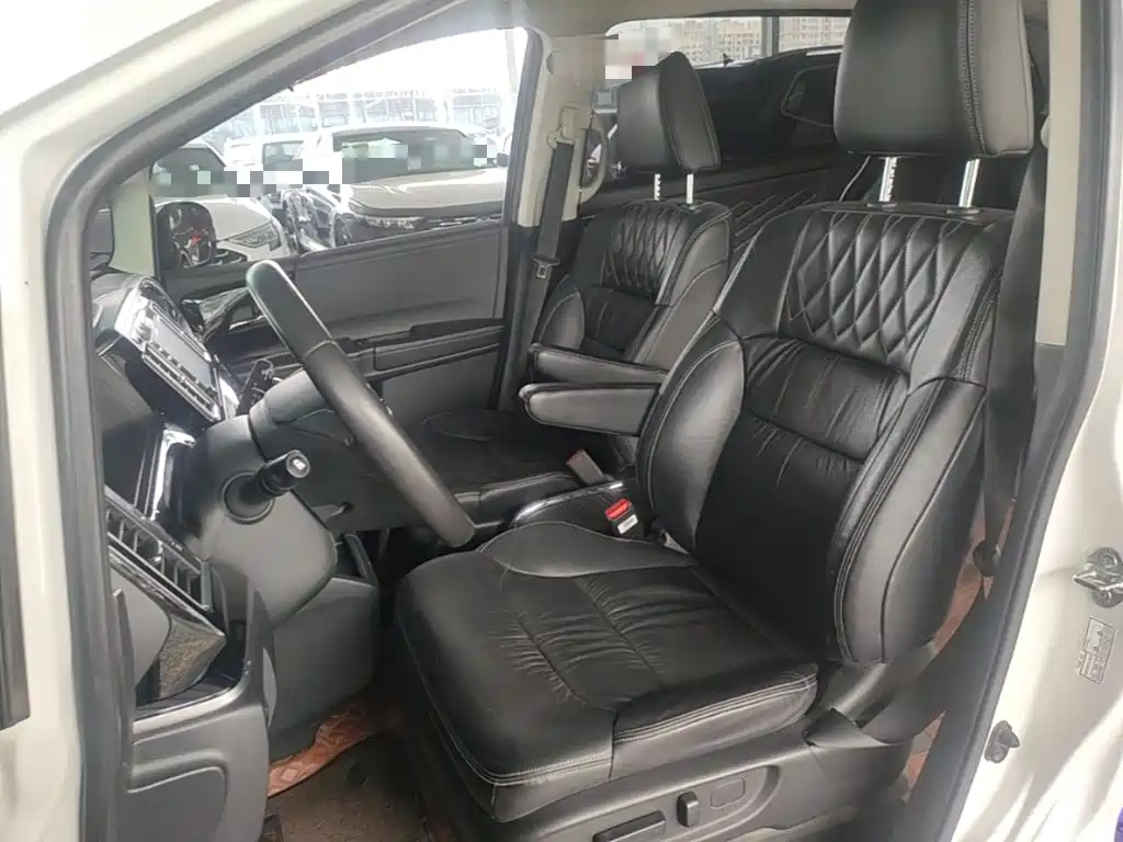 Honda Elysion — миниатюра 15