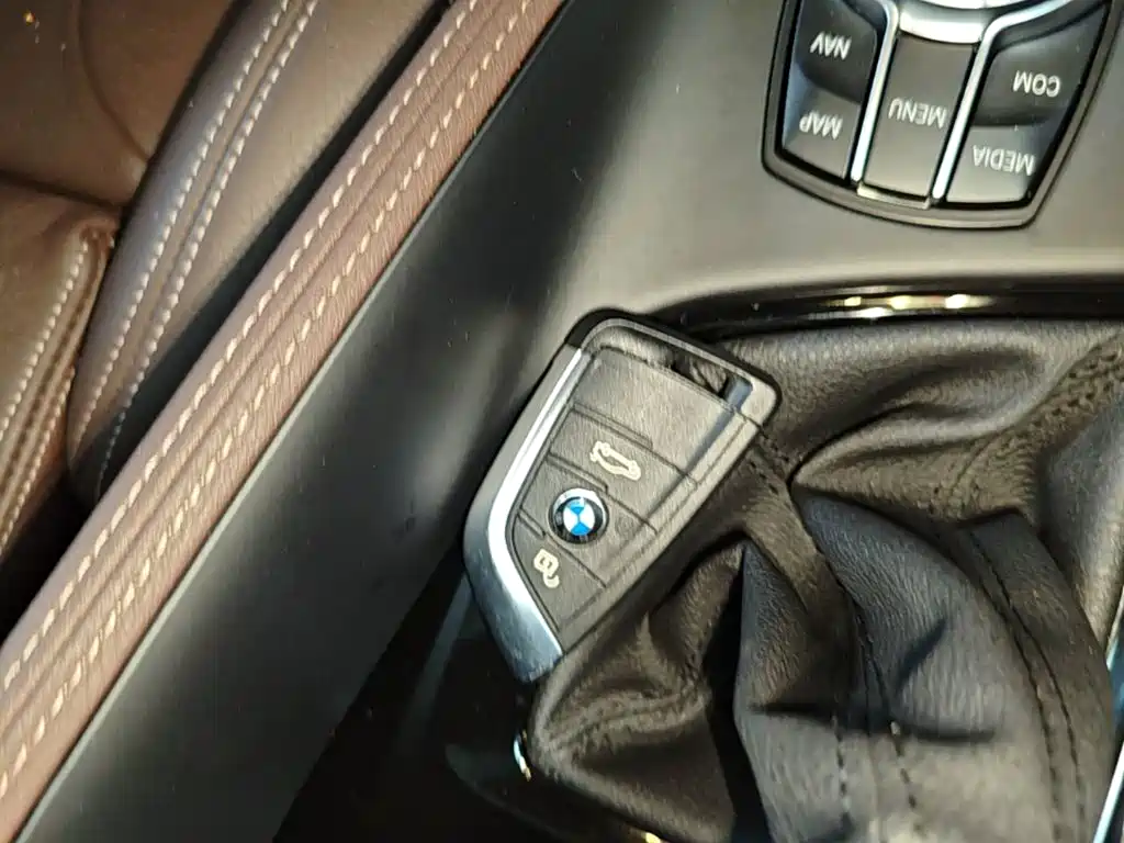 BMW X1 New Energy — миниатюра 9