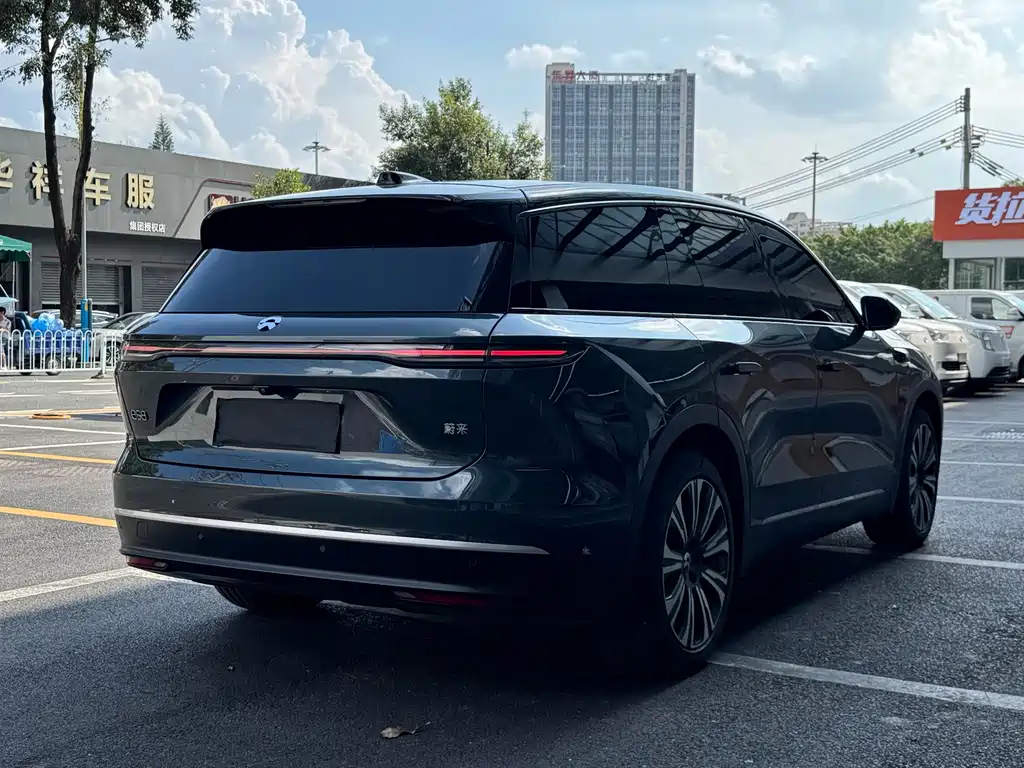 NIO ES8 — миниатюра 5