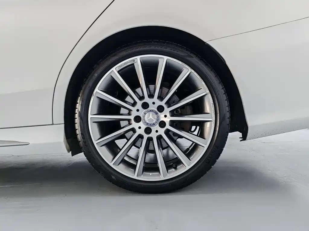 Mercedes-Benz C-Class — миниатюра 21