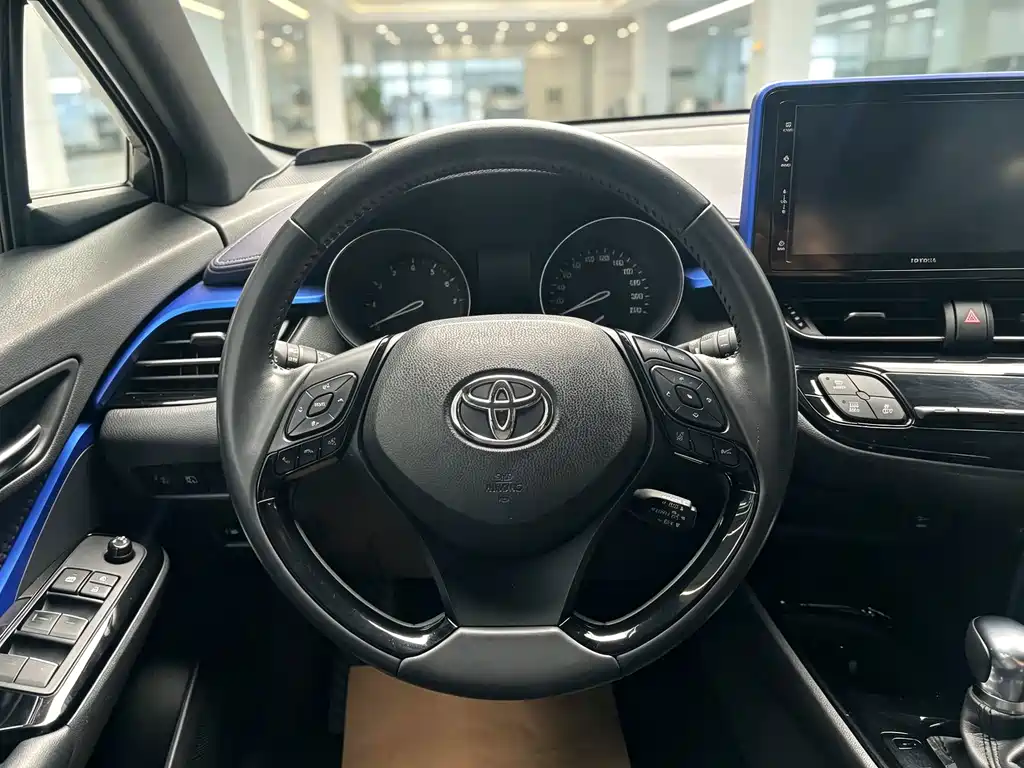 Toyota IZOA — миниатюра 12