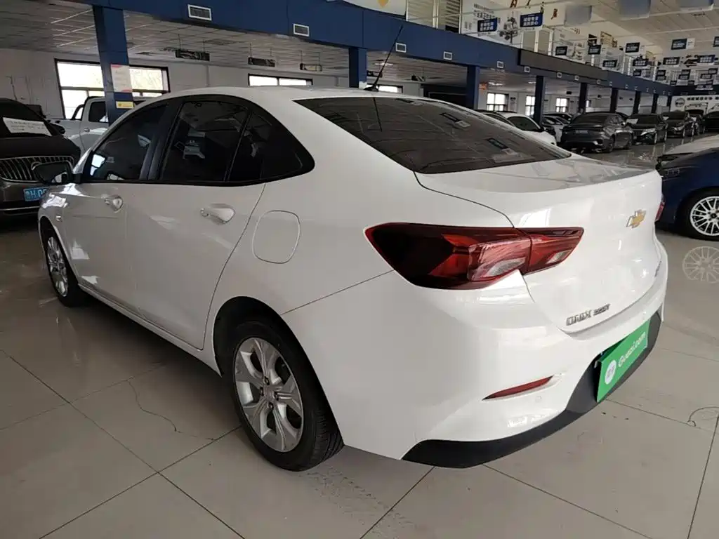 Chevrolet Cavalier — миниатюра 23
