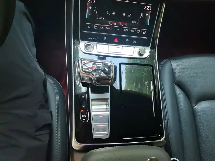 Audi Q7 — миниатюра 16