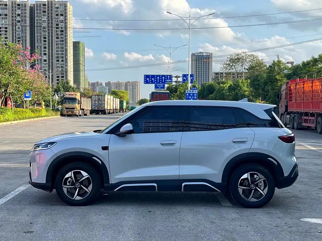 BYD Yuan UP — миниатюра 6