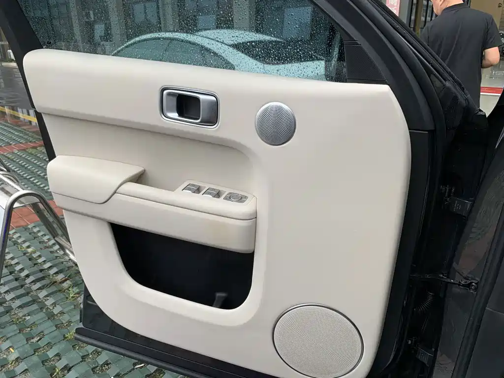 Li Auto Li L9 — миниатюра 9