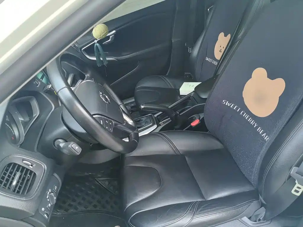 Volvo V40 — миниатюра 16