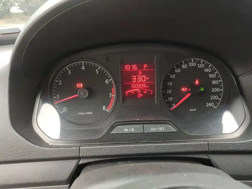 Volkswagen Jetta — миниатюра 8