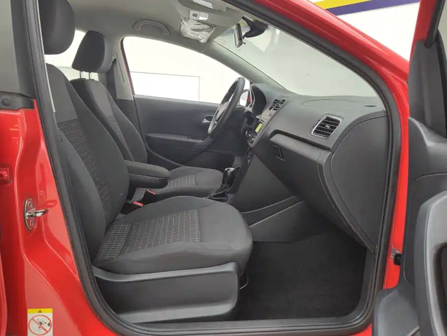 Volkswagen Polo — миниатюра 8