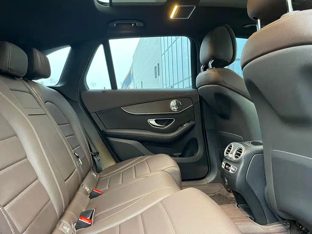 Mercedes-Benz GLC — миниатюра 15