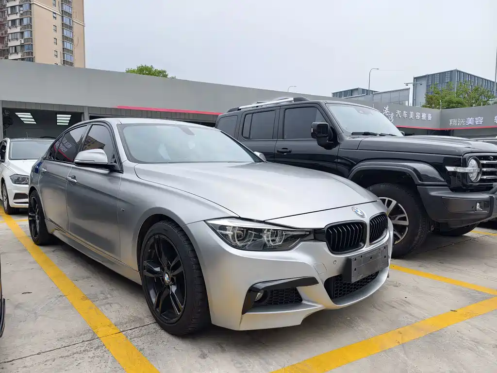 BMW 3 Series — миниатюра 3