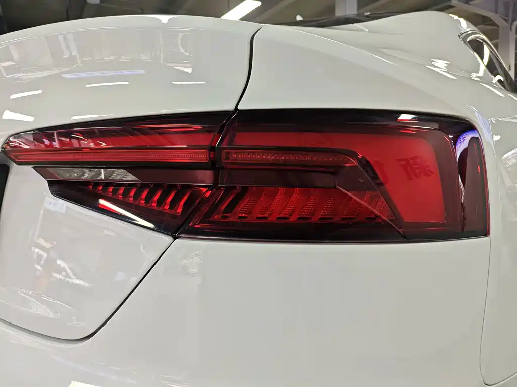 Audi A5 (Import) — миниатюра 13