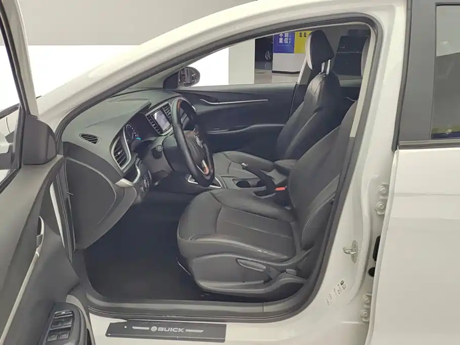 Buick Excelle — миниатюра 9