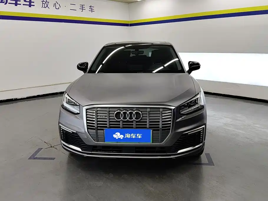 Audi Q2L e-tron — миниатюра 2
