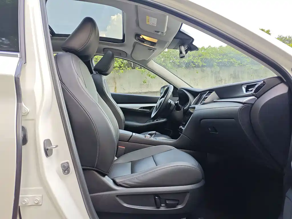 Infiniti QX50 — миниатюра 7