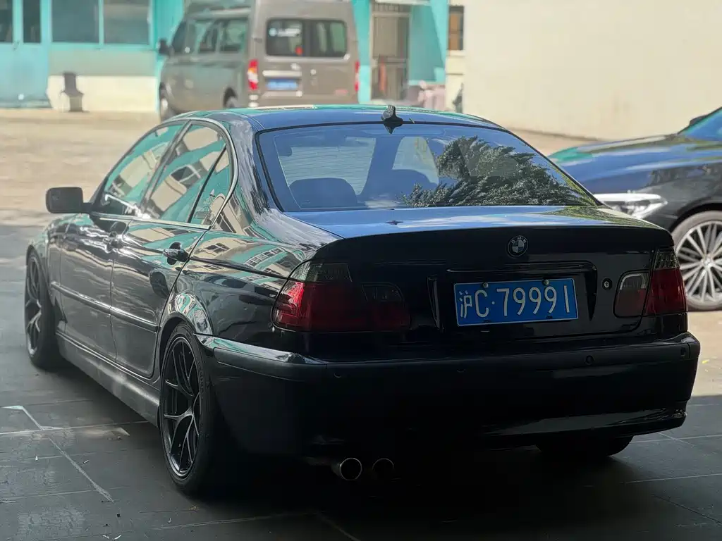 BMW 3 Series — миниатюра 5