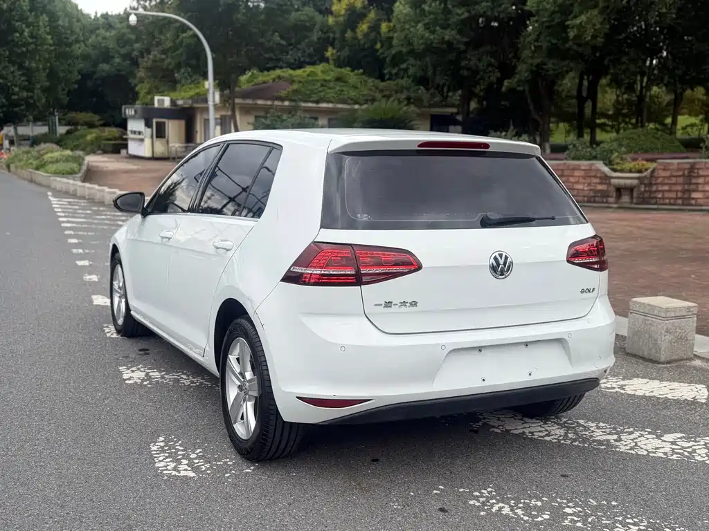 Volkswagen Golf — миниатюра 5