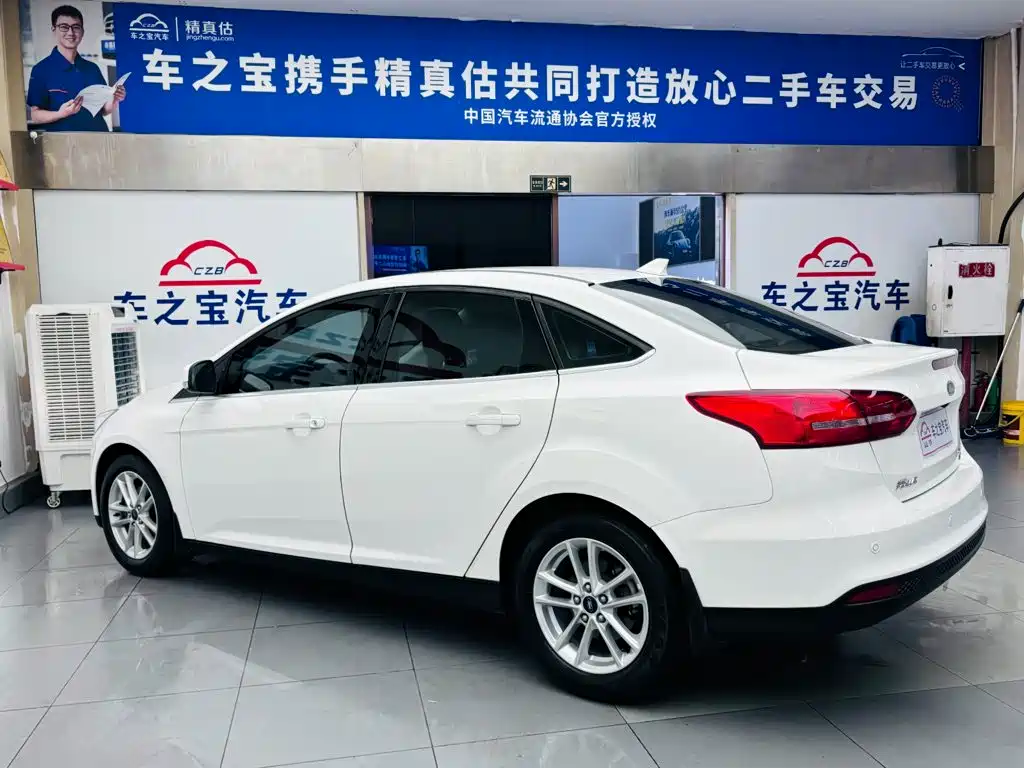Ford Focus Sedan Classic EcoBoost 180 Auto Elite Type, фото 7