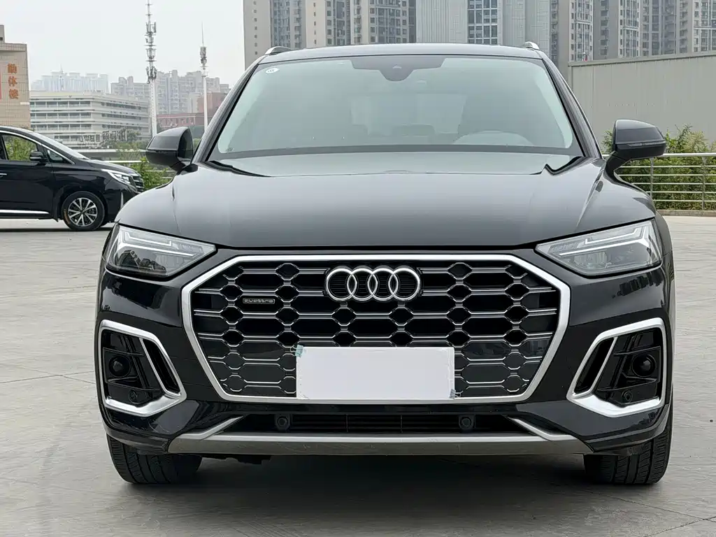 Audi Q5L — миниатюра 2