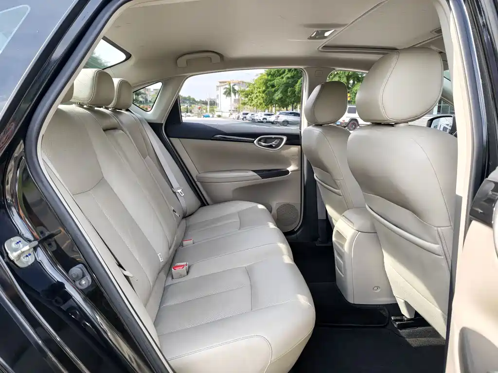 Nissan Sylphy 2018 1.6XV CVT Premium