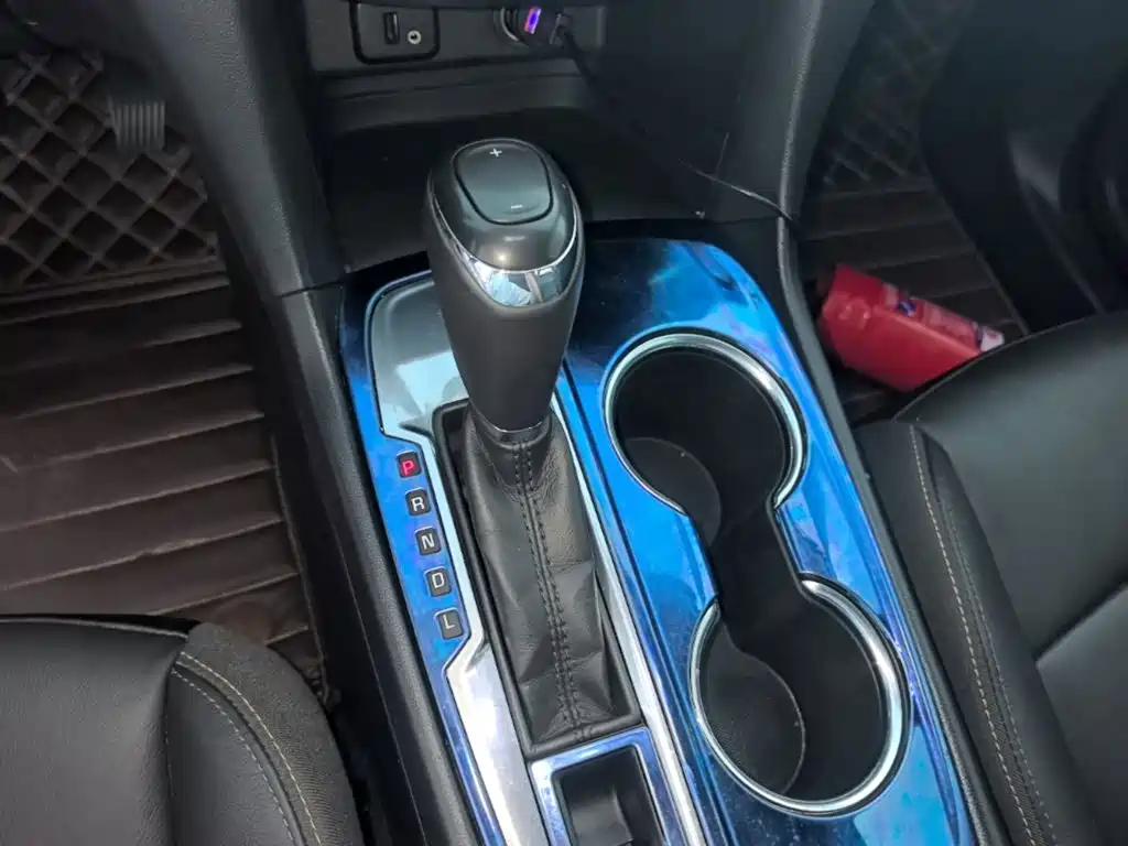 Chevrolet Equinox — миниатюра 14
