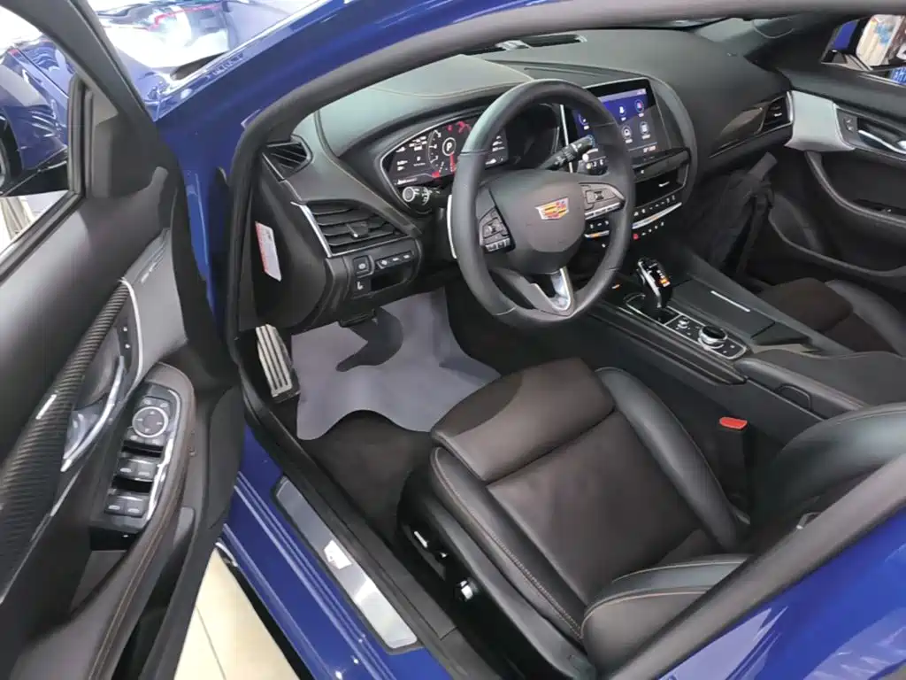 Cadillac CT5 — миниатюра 16