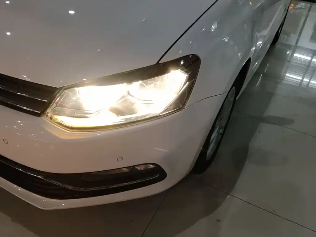 Volkswagen Polo — миниатюра 24