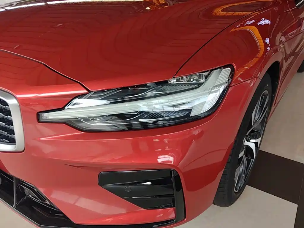 Volvo S60 — миниатюра 24