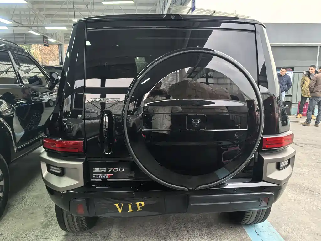 TANK TANK 700 NEW ENERGY